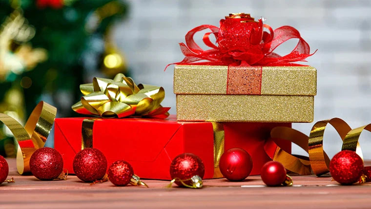 10 Christian Gift Ideas That Inspire and Encourage Loved Ones